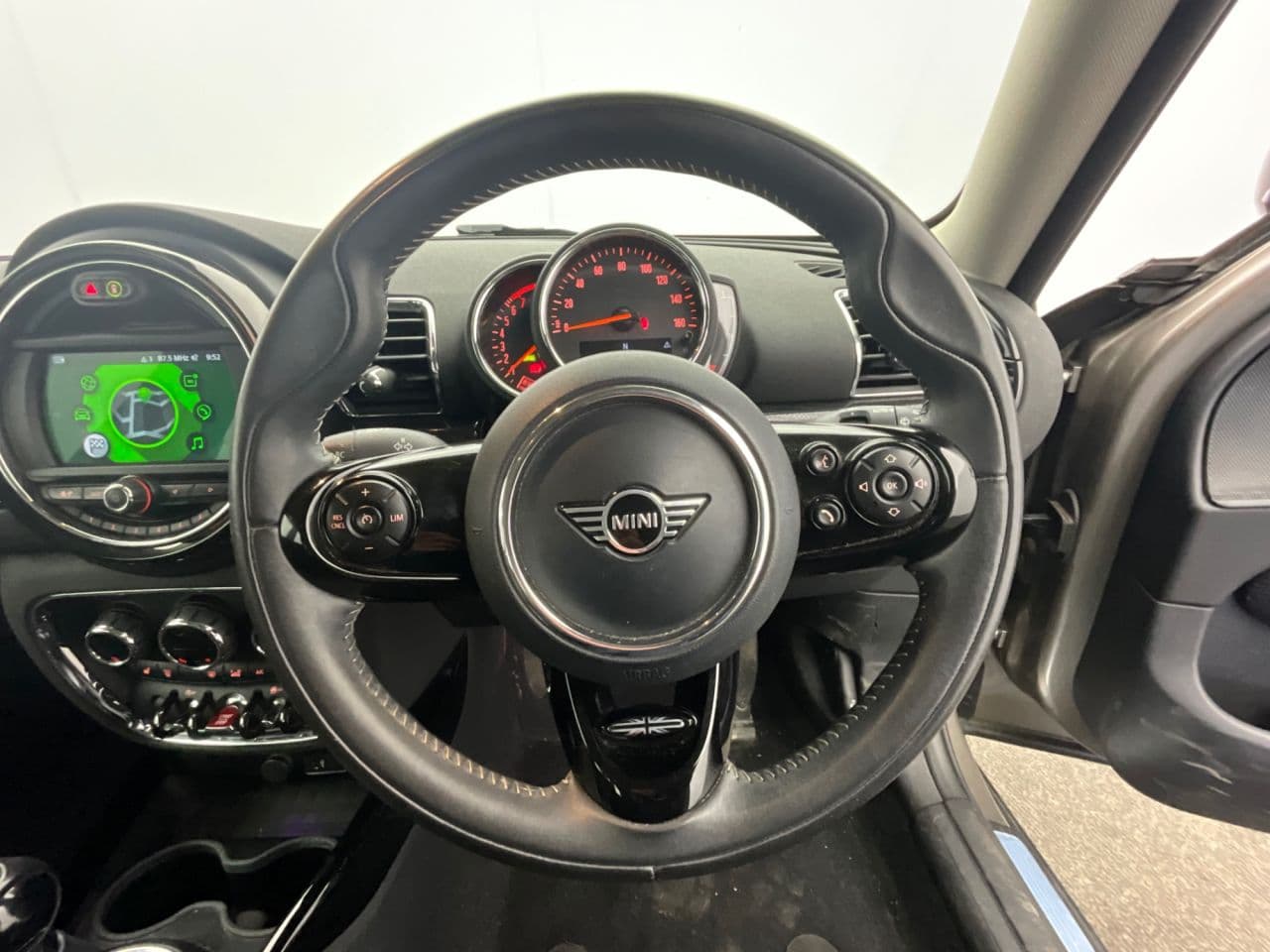 Mini Clubman 1.5 Cooper Exclusive — image 15