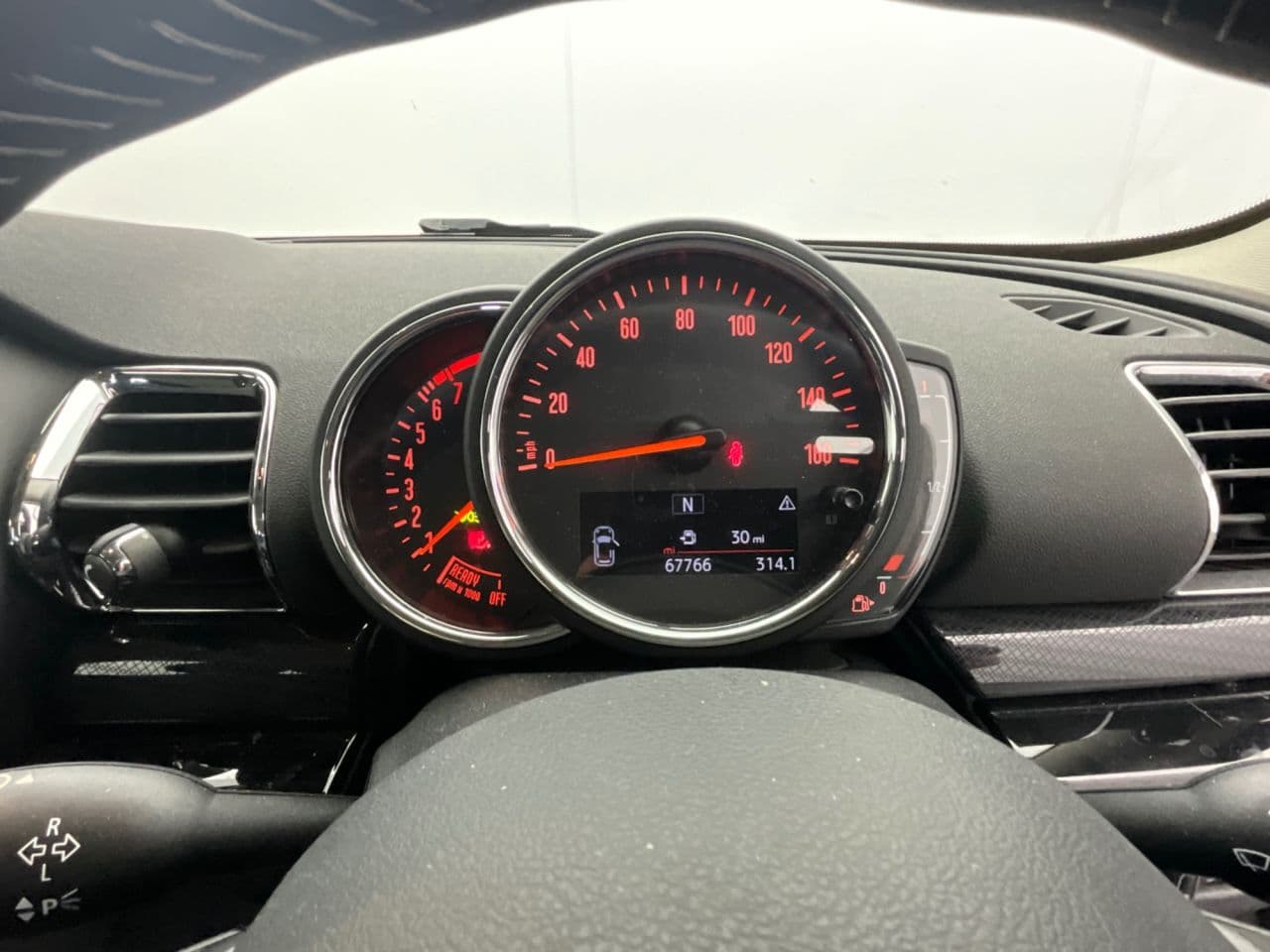 Mini Clubman 1.5 Cooper Exclusive — image 16