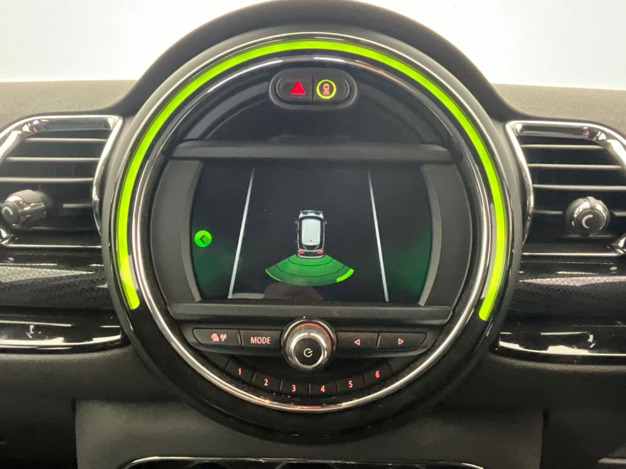 Mini Clubman 1.5 Cooper Exclusive — image 21