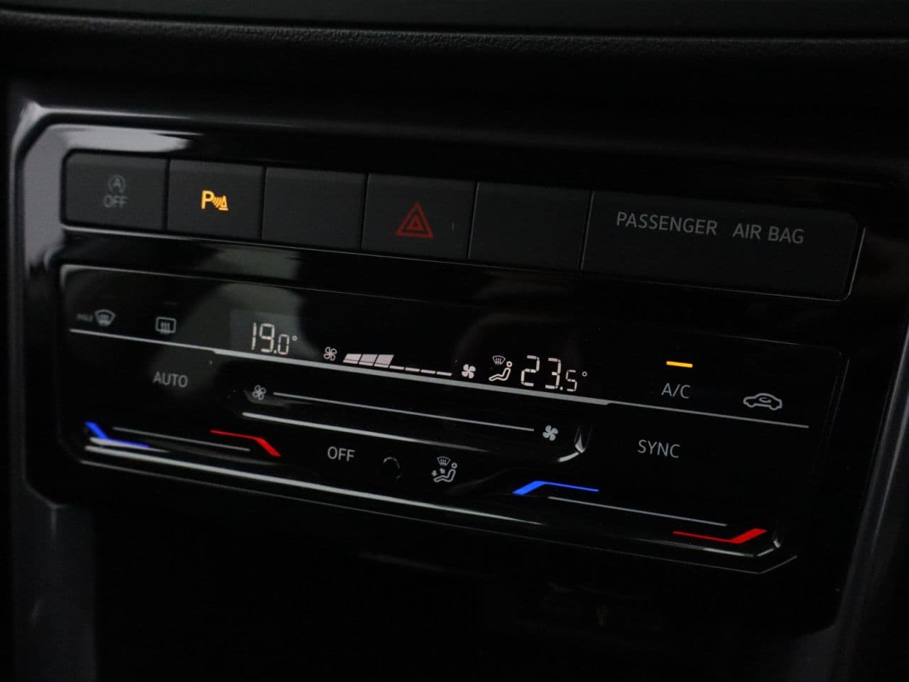 Volkswagen T-Cross 1.0 TSI SEL — image 22