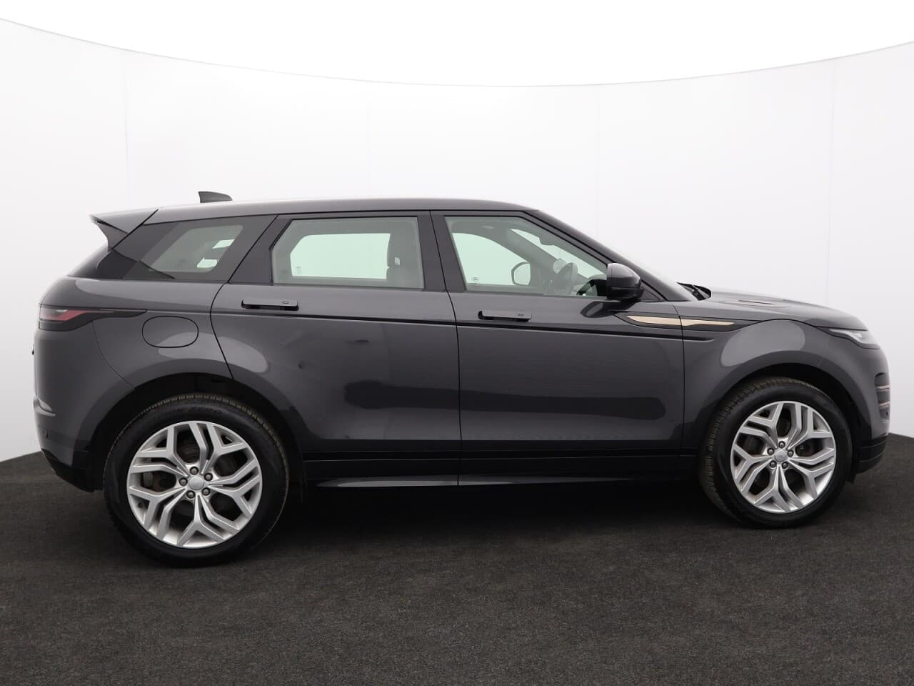Land Rover Range Rover Evoque 1.5 P300e 12.2kWh R-Dynamic SE — image 11
