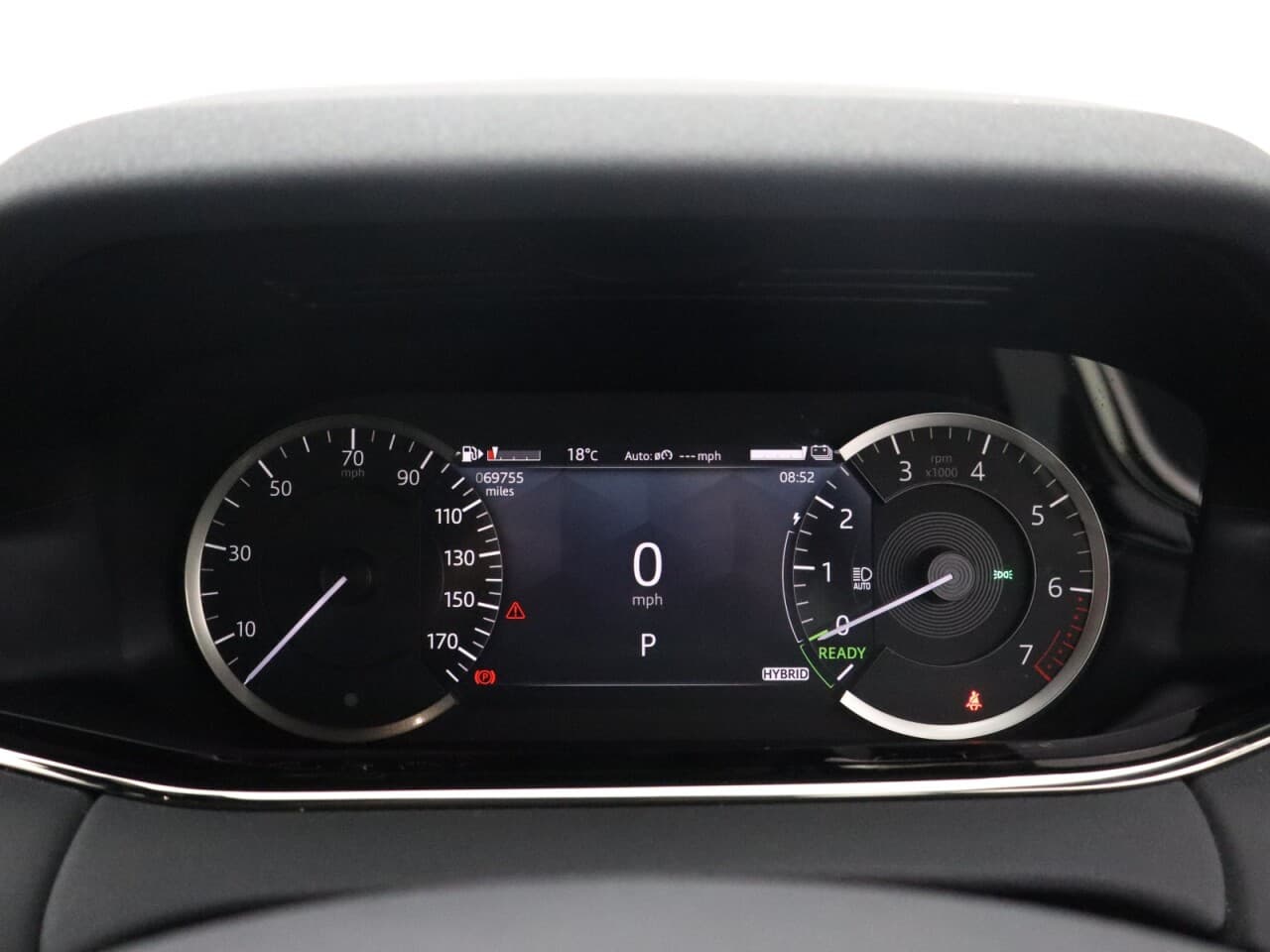 Land Rover Range Rover Evoque 1.5 P300e 12.2kWh R-Dynamic SE — image 15