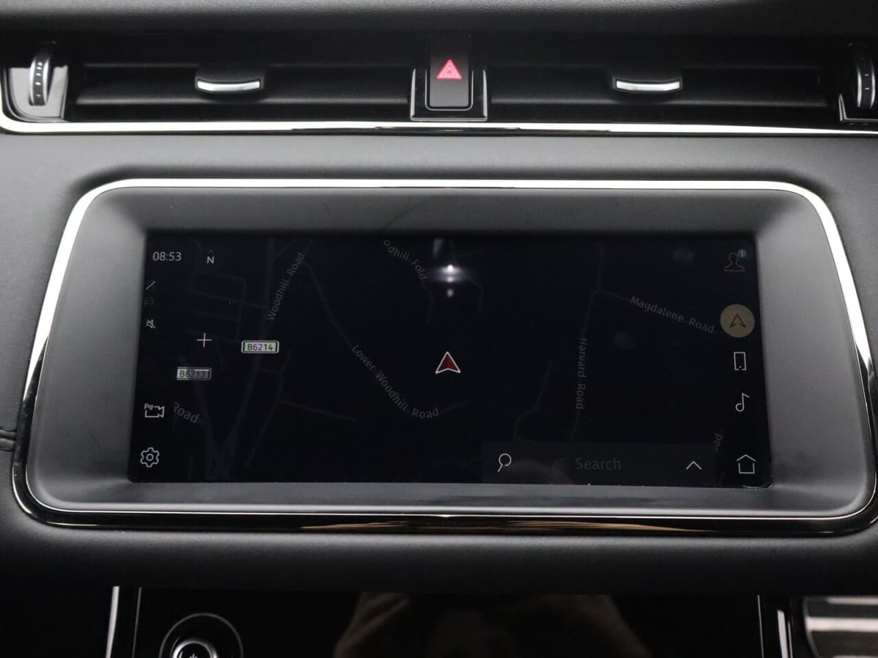 Land Rover Range Rover Evoque 1.5 P300e 12.2kWh R-Dynamic SE — image 23
