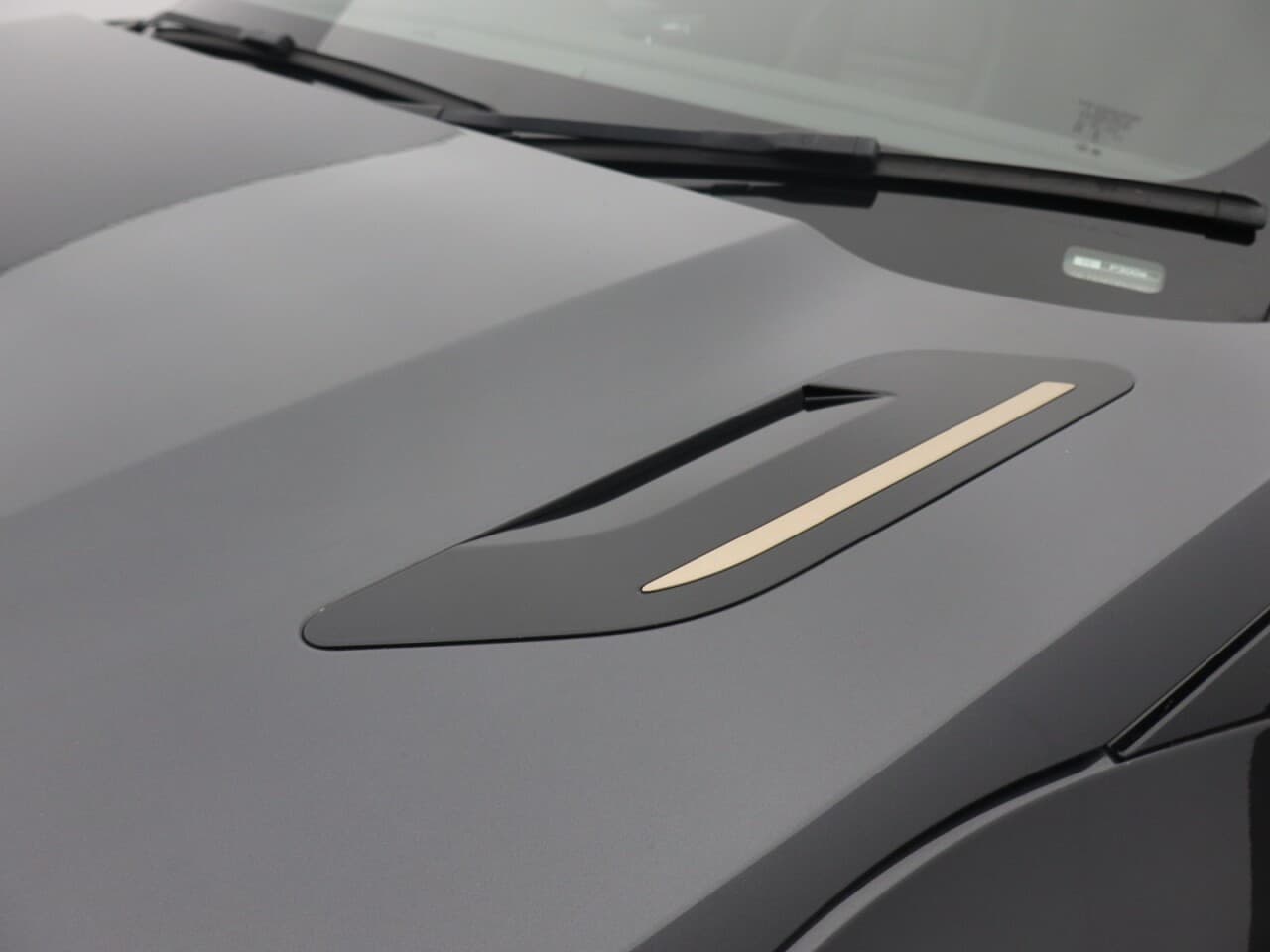 Land Rover Range Rover Evoque 1.5 P300e 12.2kWh R-Dynamic SE — image 44