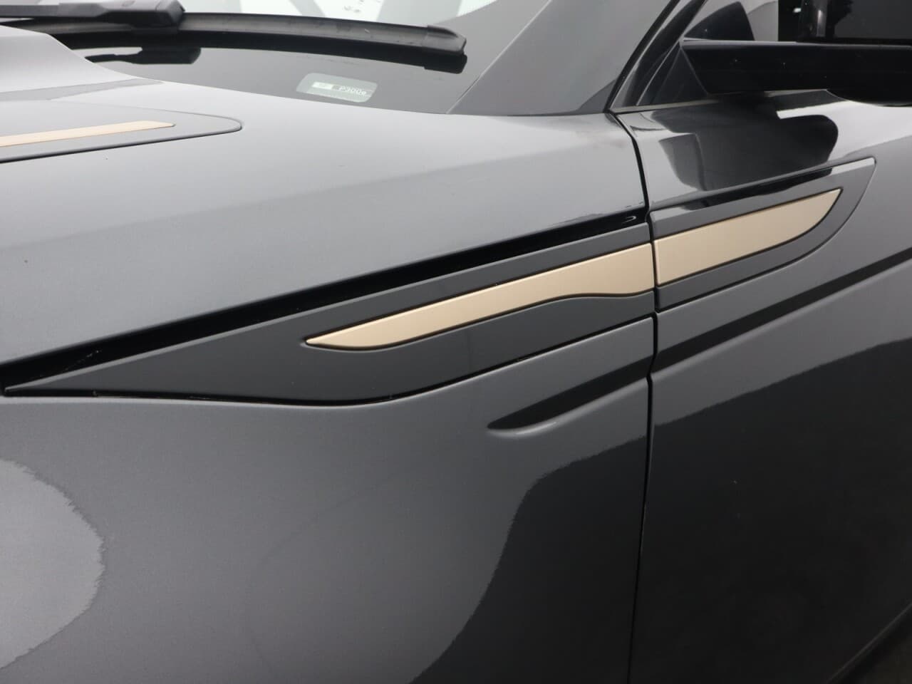 Land Rover Range Rover Evoque 1.5 P300e 12.2kWh R-Dynamic SE — image 45