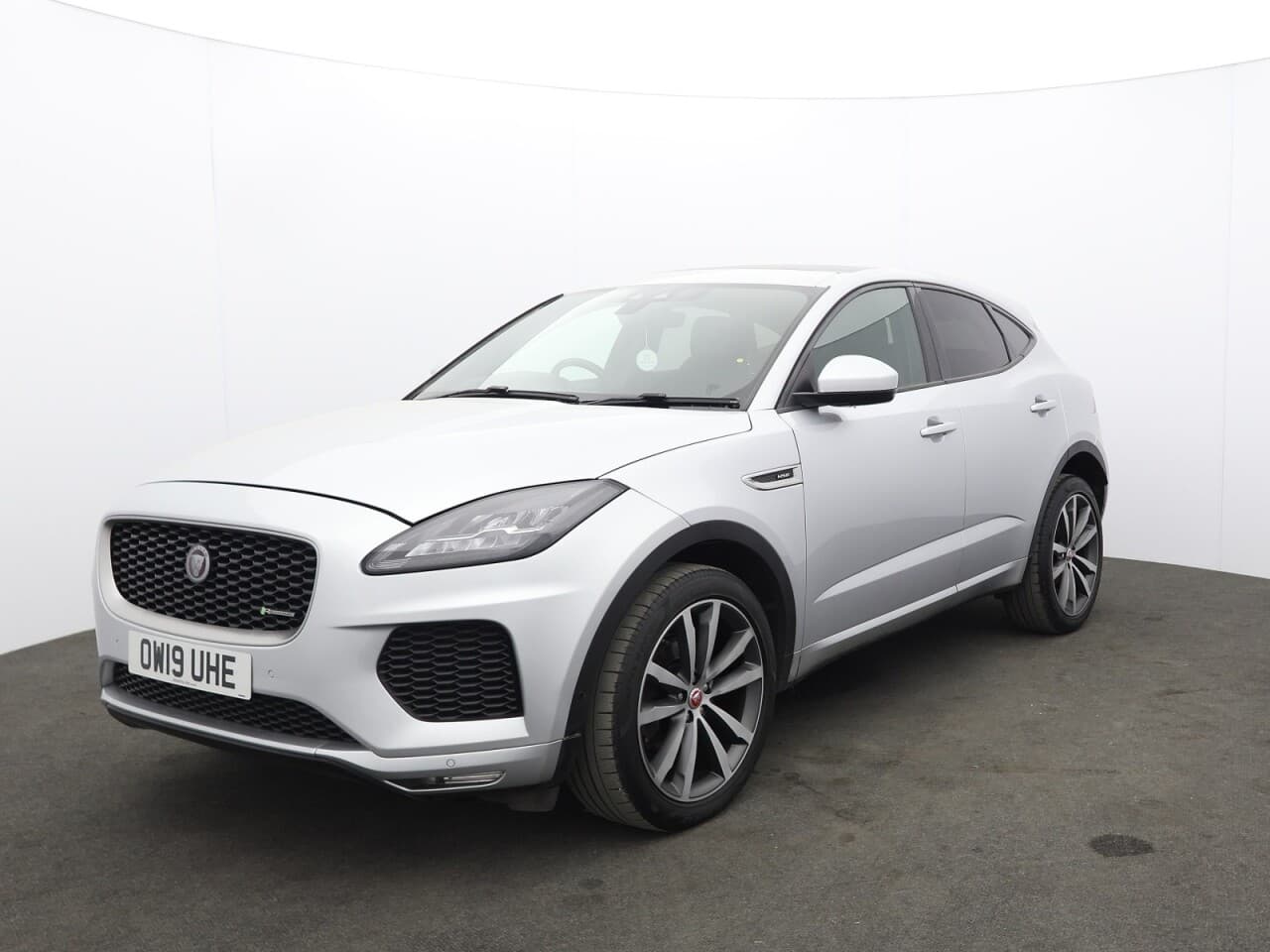 Jaguar E-Pace 2.0 D180 R-Dynamic HSE — image 5