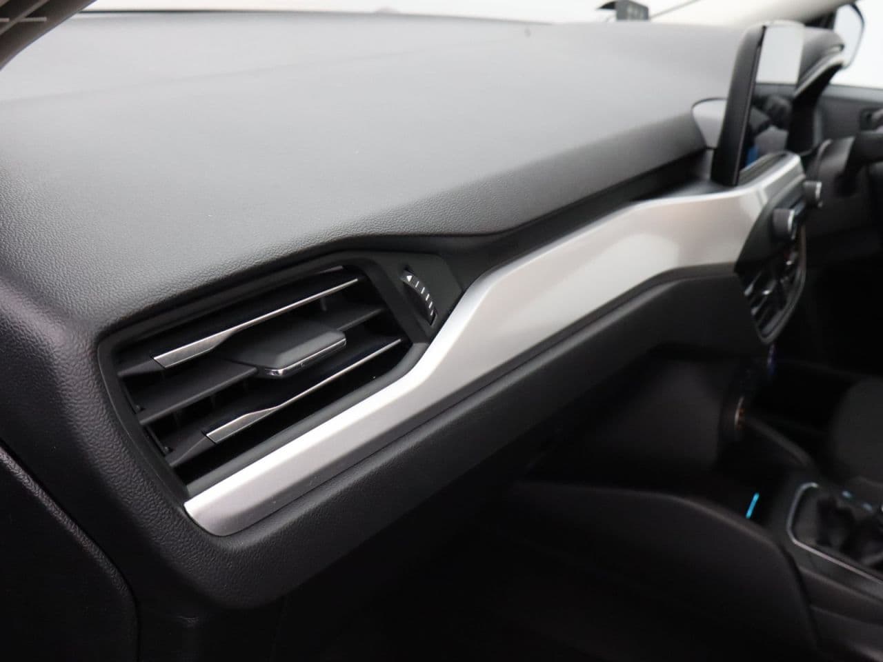 Ford Focus 1.5 EcoBlue Zetec — image 32