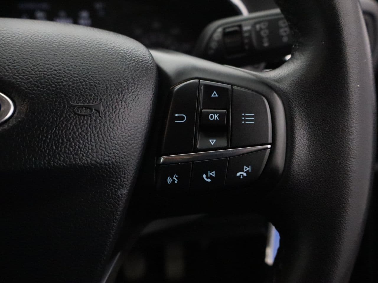 Ford Focus 1.5 EcoBlue Zetec — image 18