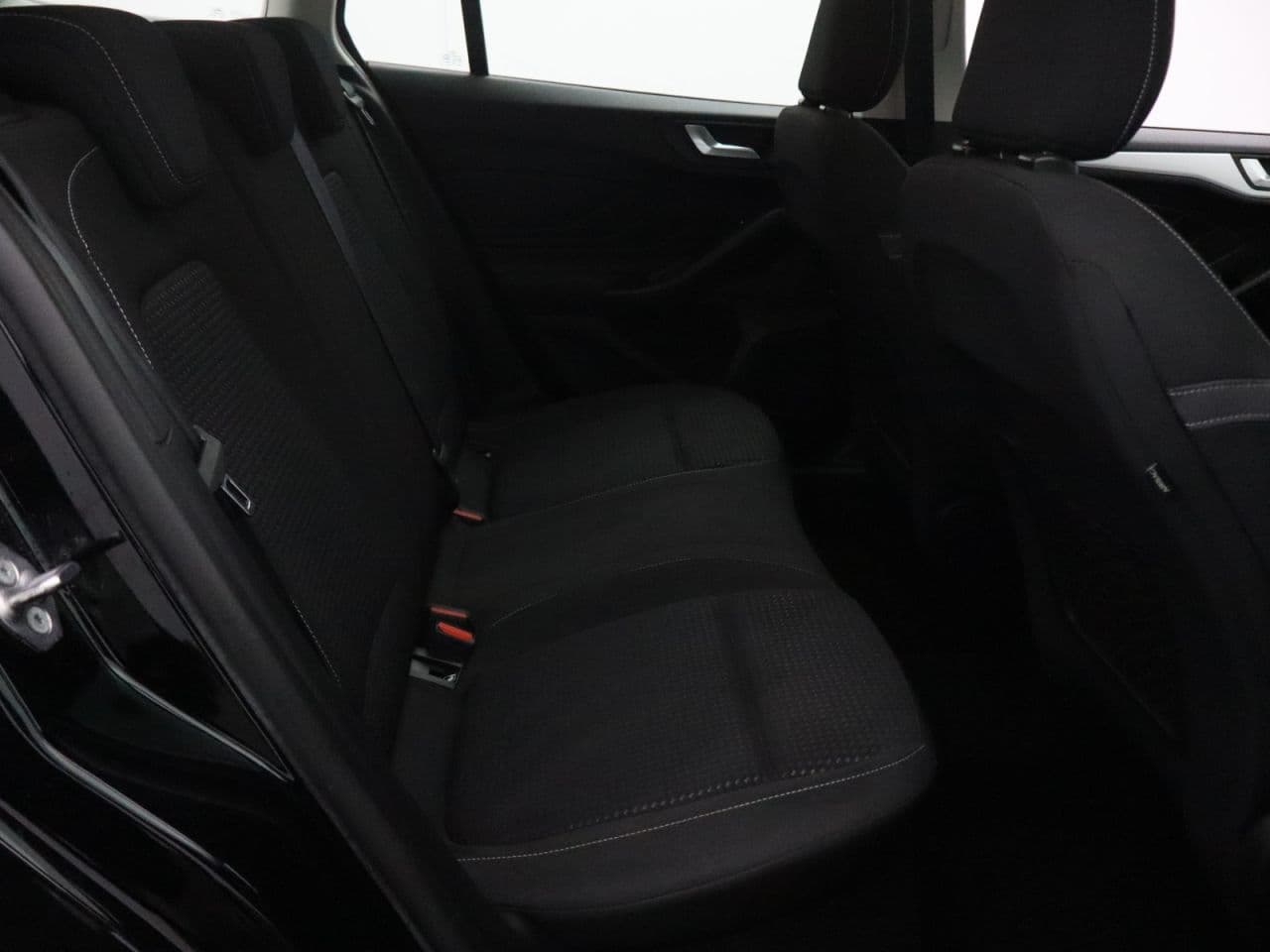 Ford Focus 1.5 EcoBlue Zetec — image 38