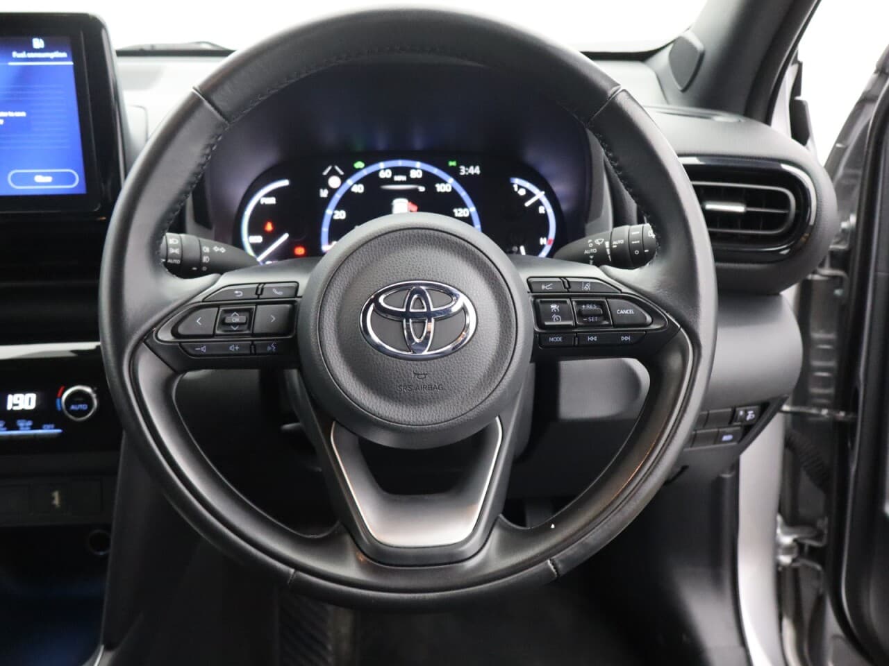 Toyota Yaris Cross 1.5 VVT-h Design — image 23