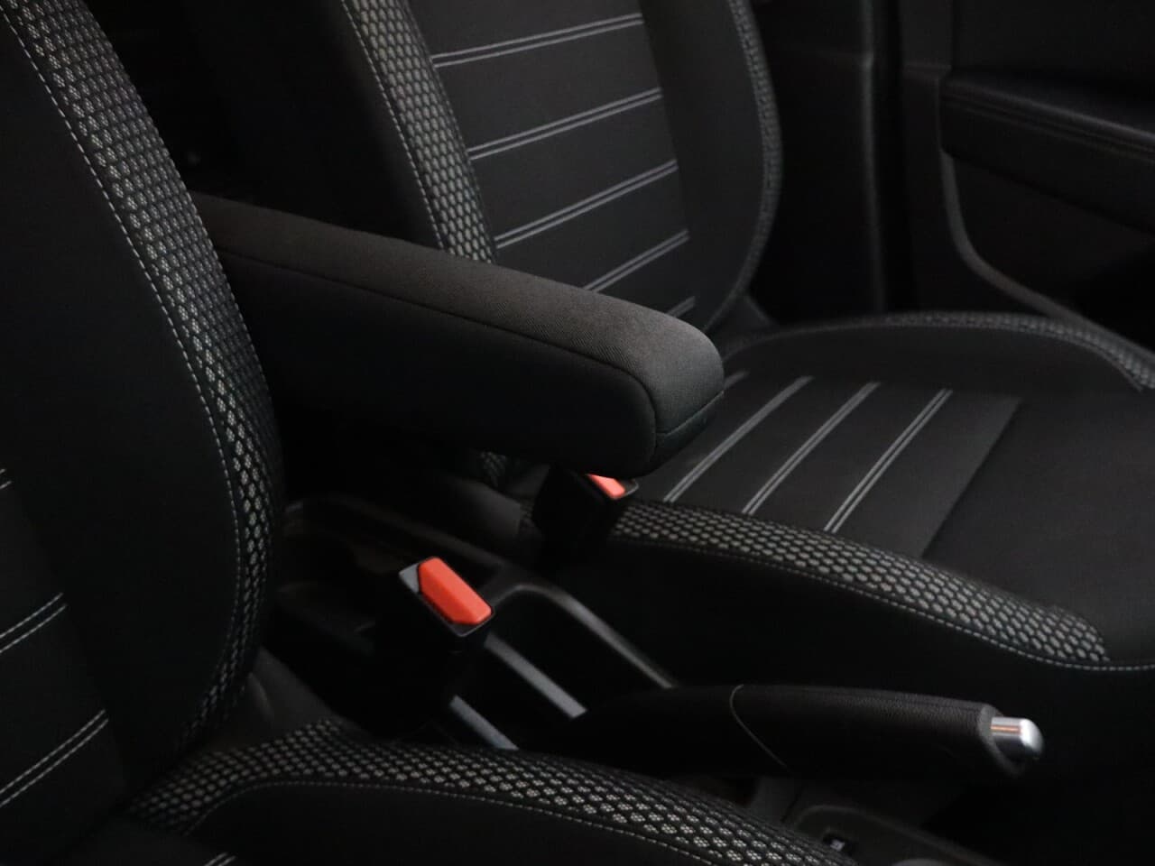 Dacia Duster 1.0 TCe Prestige — image 27