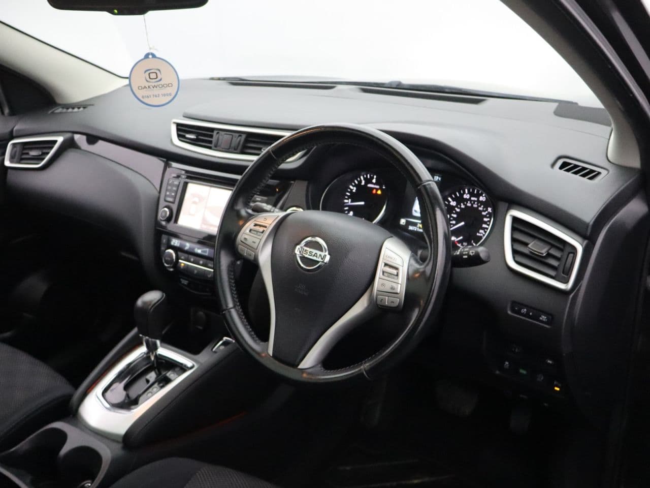 Nissan Qashqai 1.2 DIG-T N-Connecta — image 12