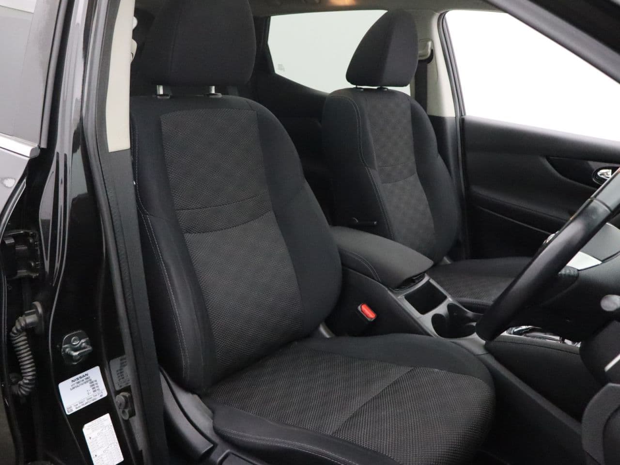 Nissan Qashqai 1.2 DIG-T N-Connecta — image 14