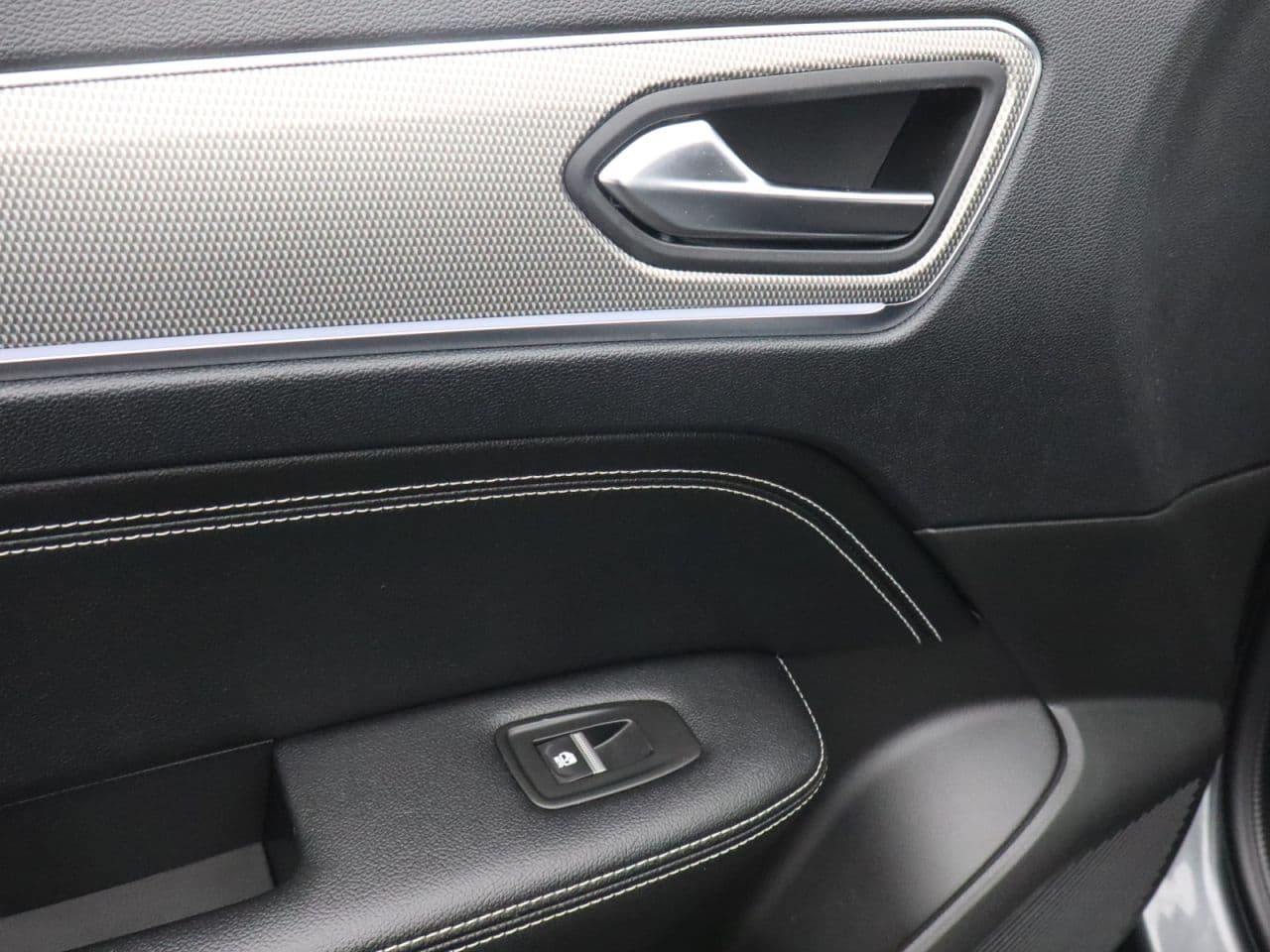 Renault Arkana 1.6 E-TECH S Edition — image 36