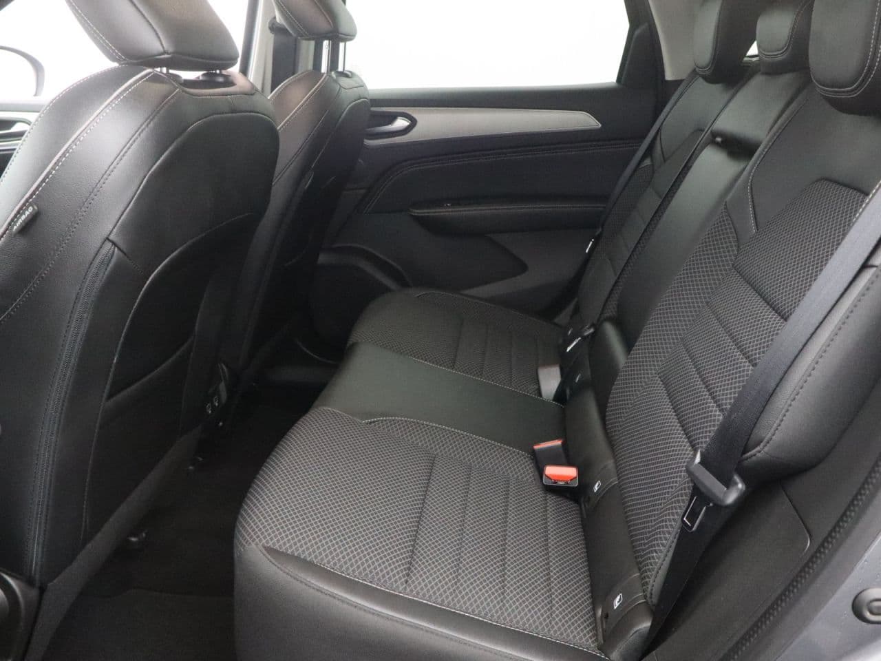 Renault Arkana 1.6 E-TECH S Edition — image 40