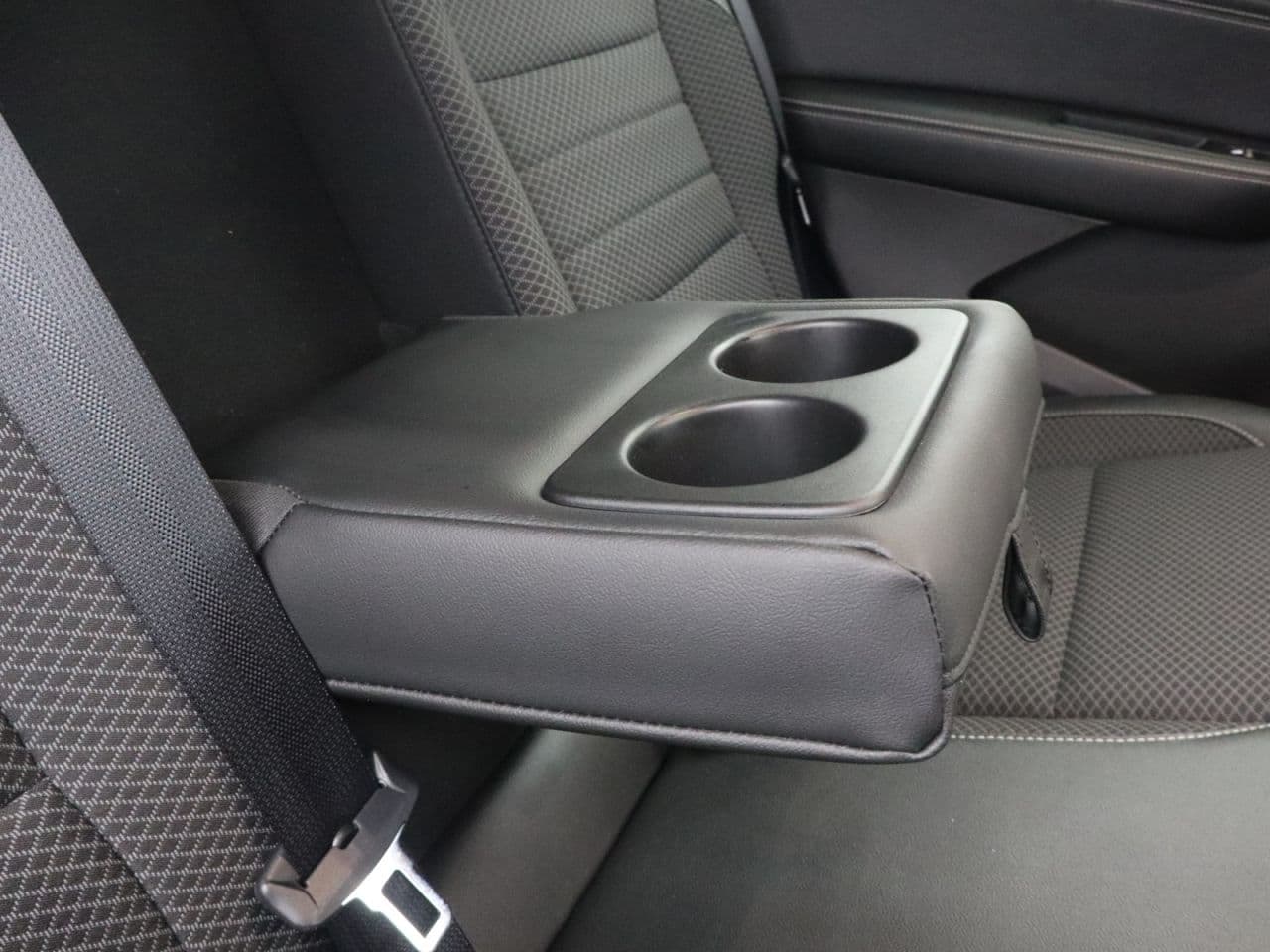 Renault Arkana 1.6 E-TECH S Edition — image 45