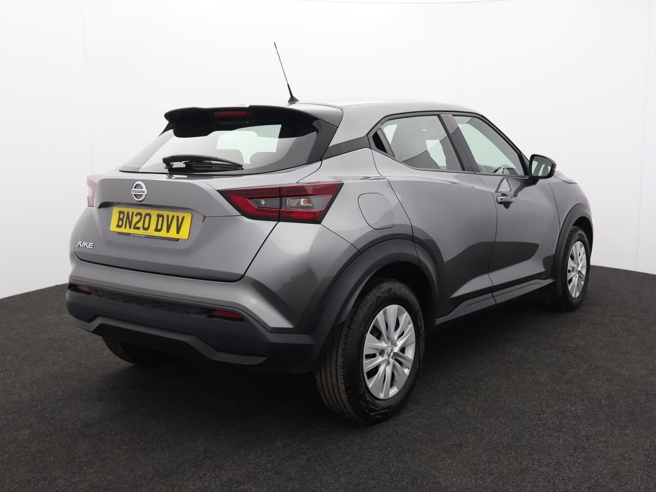 Nissan Juke 1.0 DIG-T Visia — image 10