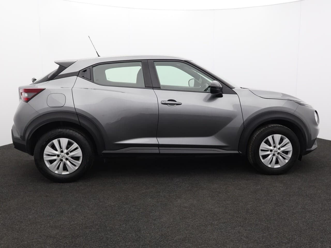 Nissan Juke 1.0 DIG-T Visia — image 11
