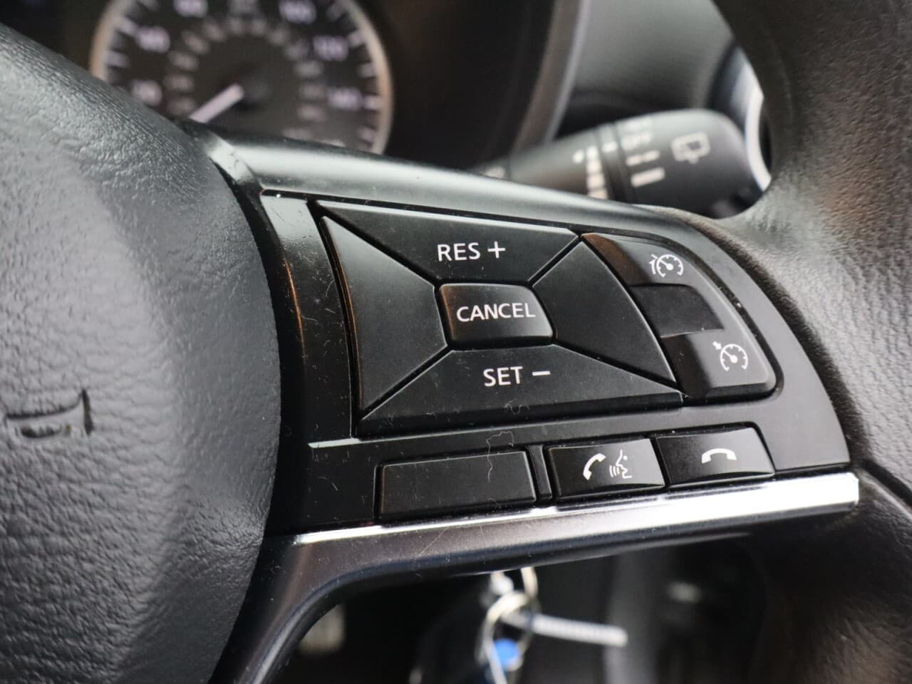 Nissan Juke 1.0 DIG-T Visia — image 18