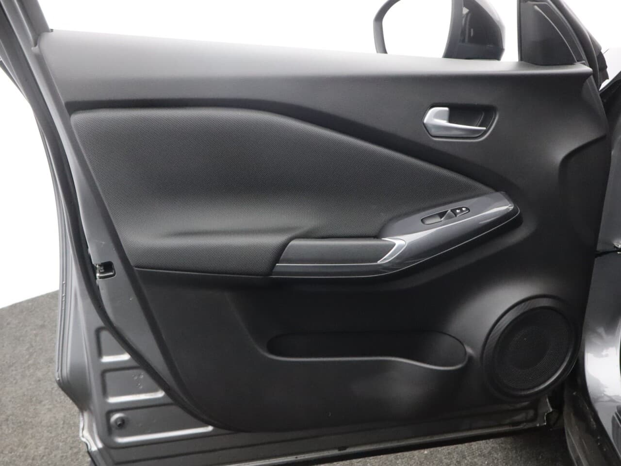 Nissan Juke 1.0 DIG-T Visia — image 35