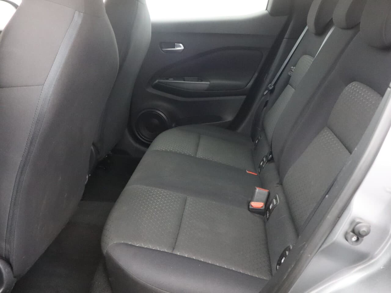 Nissan Juke 1.0 DIG-T Visia — image 37