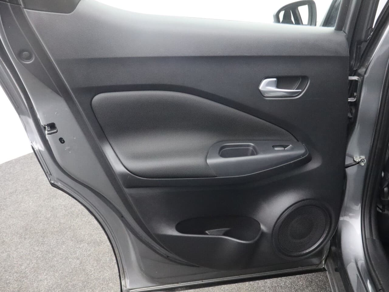 Nissan Juke 1.0 DIG-T Visia — image 38