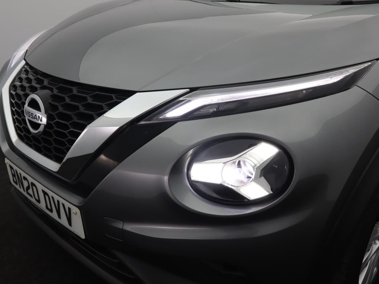 Nissan Juke 1.0 DIG-T Visia — image 42
