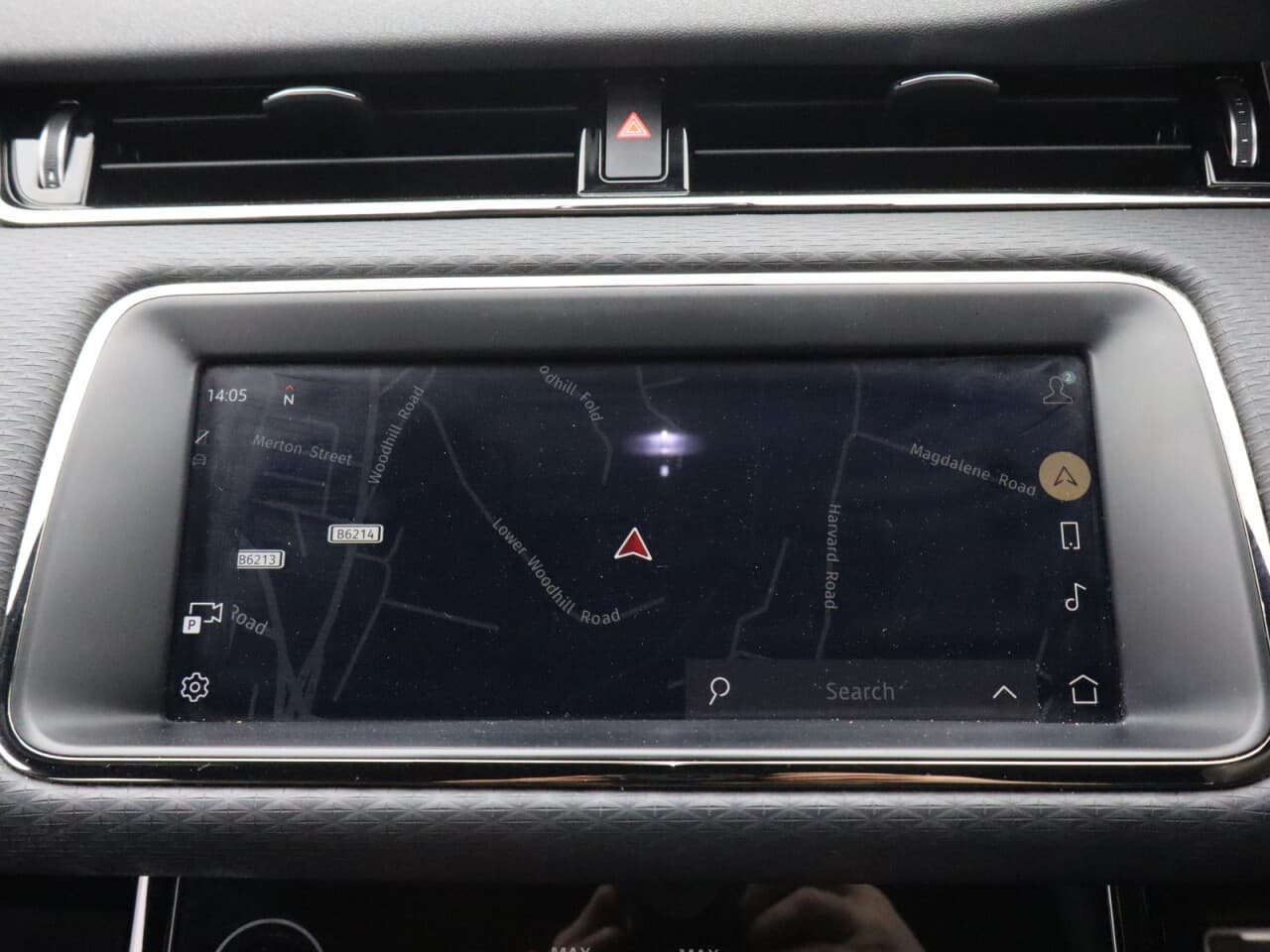 Land Rover Range Rover Evoque 1.5 P300e 12.2kWh R-Dynamic S — image 24