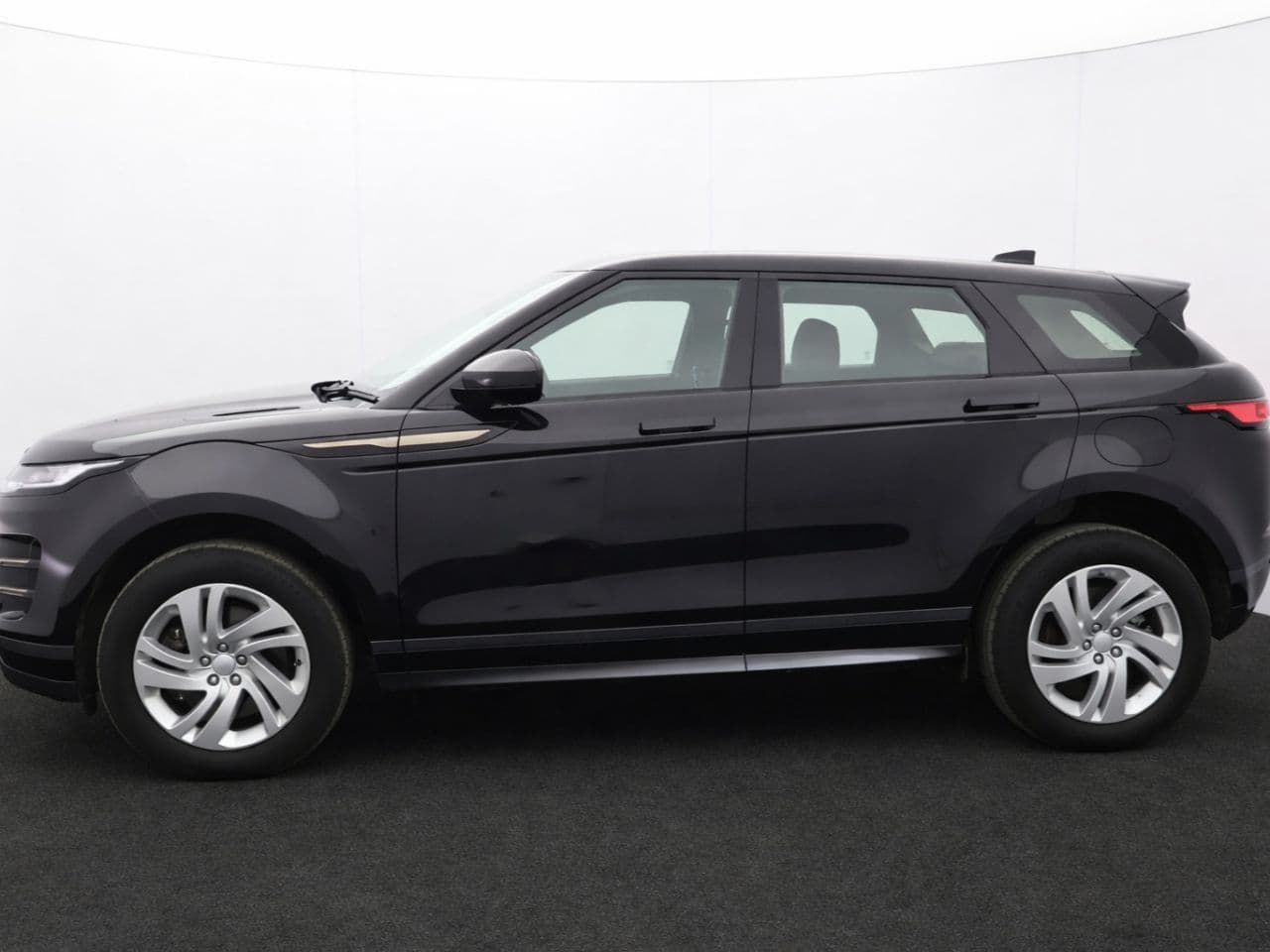 Land Rover Range Rover Evoque 1.5 P300e 12.2kWh R-Dynamic S — image 6