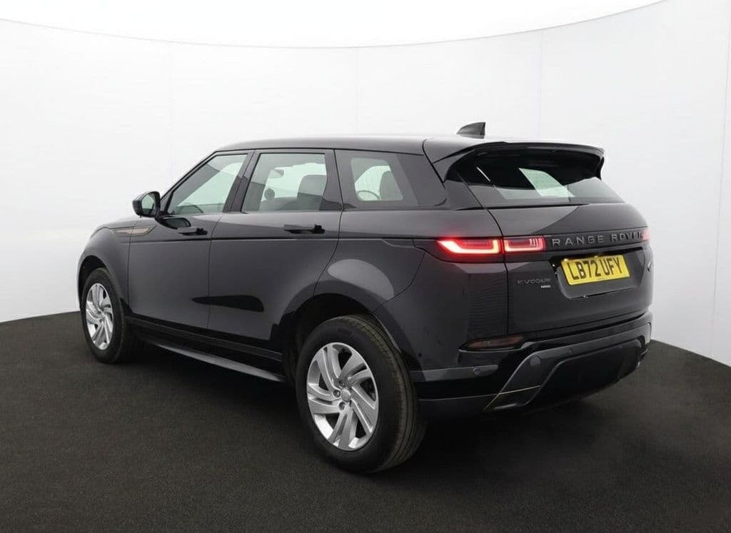 Land Rover Range Rover Evoque 1.5 P300e 12.2kWh R-Dynamic S — image 8