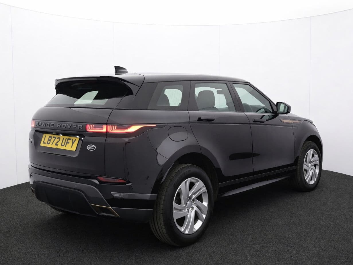 Land Rover Range Rover Evoque 1.5 P300e 12.2kWh R-Dynamic S — image 10