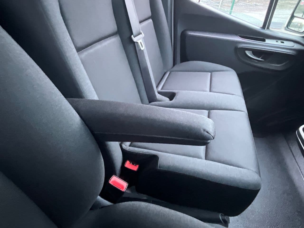Mercedes-Benz Sprinter 2.0 315 CDI Premium — image 28