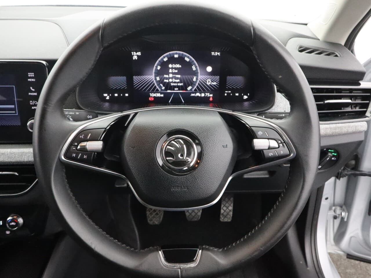 Skoda Kamiq 1.0 TSI SE — image 16