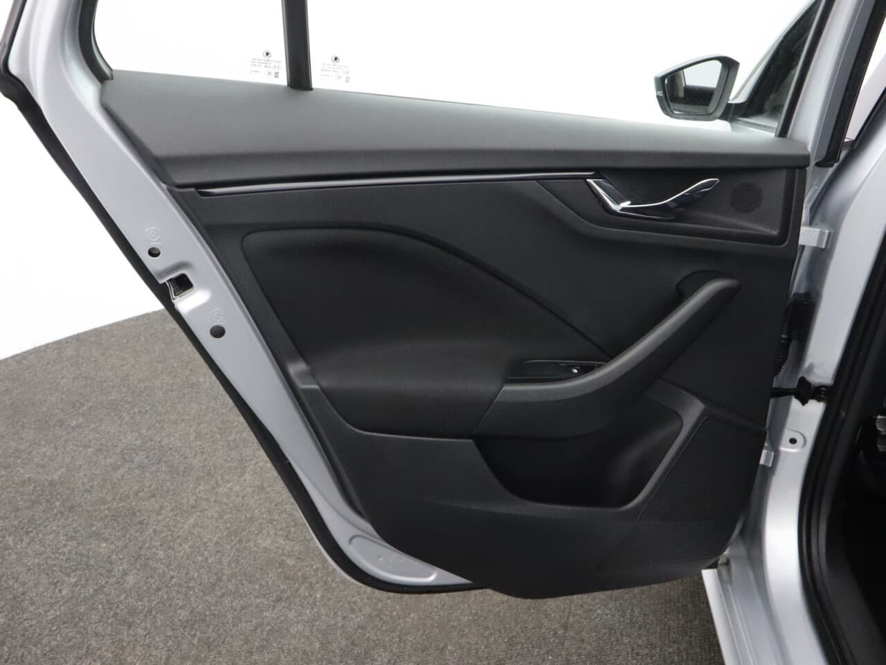 Skoda Kamiq 1.0 TSI SE — image 42