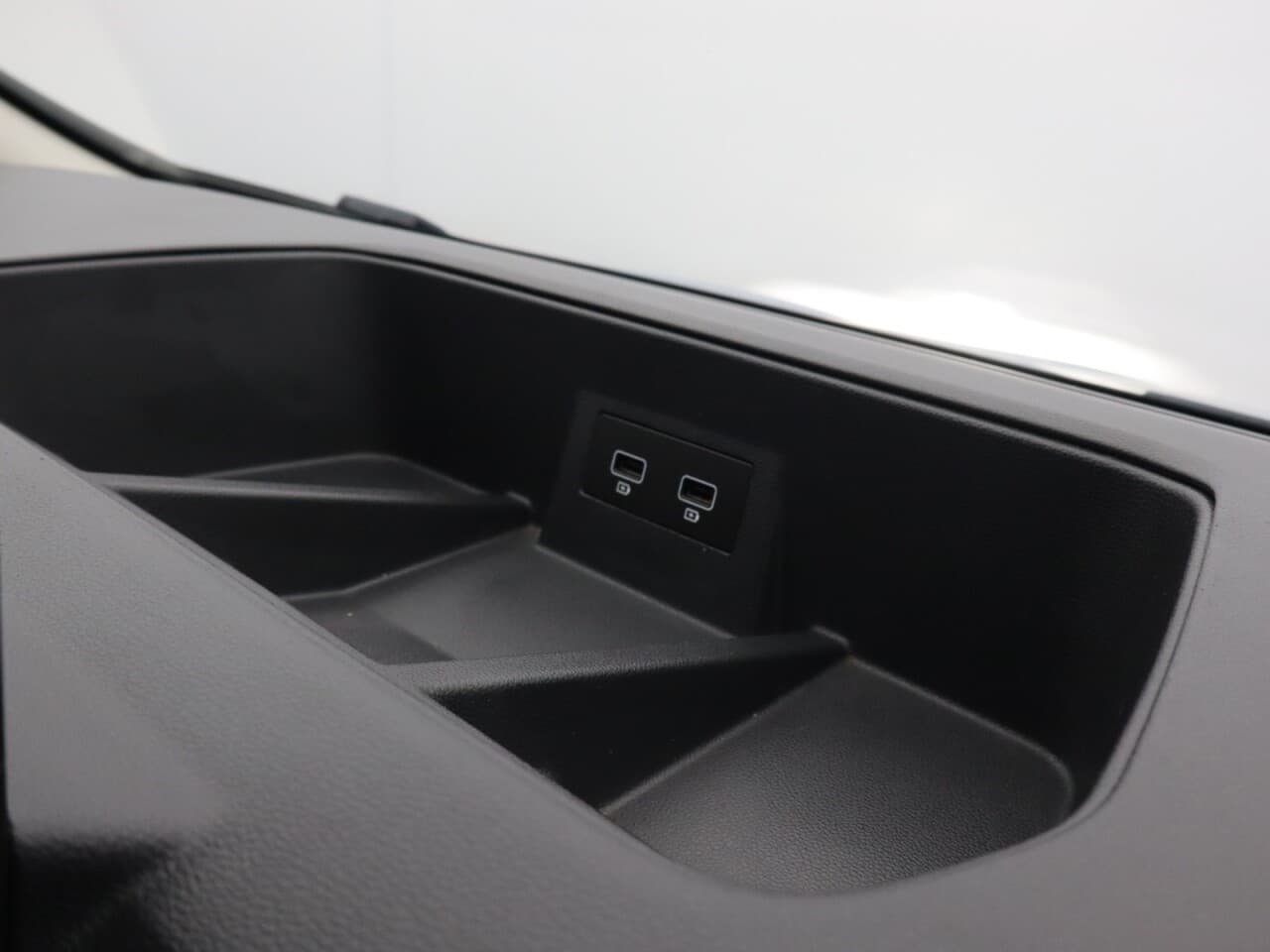 Renault Trafic 2.0 dCi Blue SL28 Sport — image 34