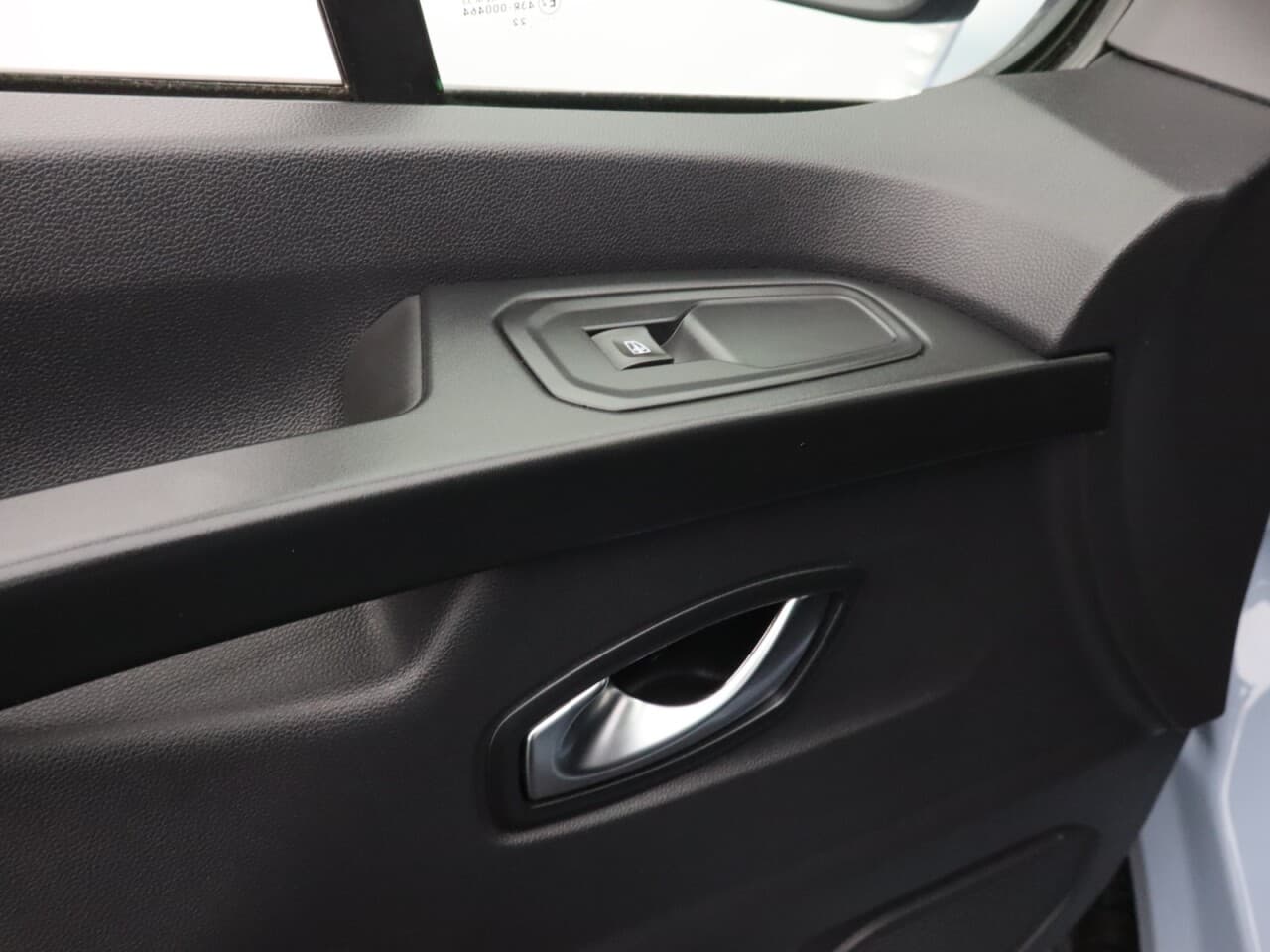 Renault Trafic 2.0 dCi Blue SL28 Sport — image 41