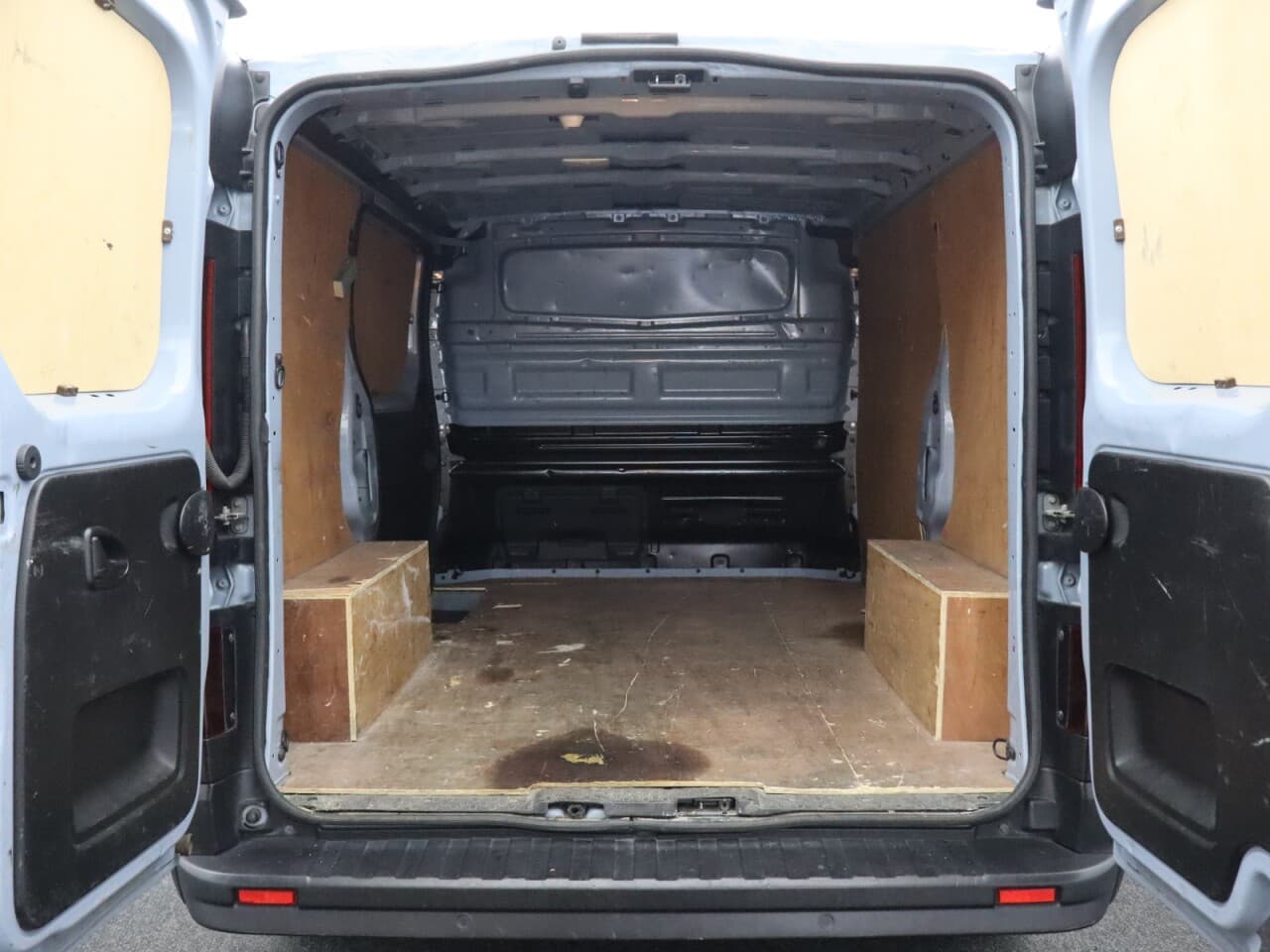 Renault Trafic 2.0 dCi Blue SL28 Sport — image 45