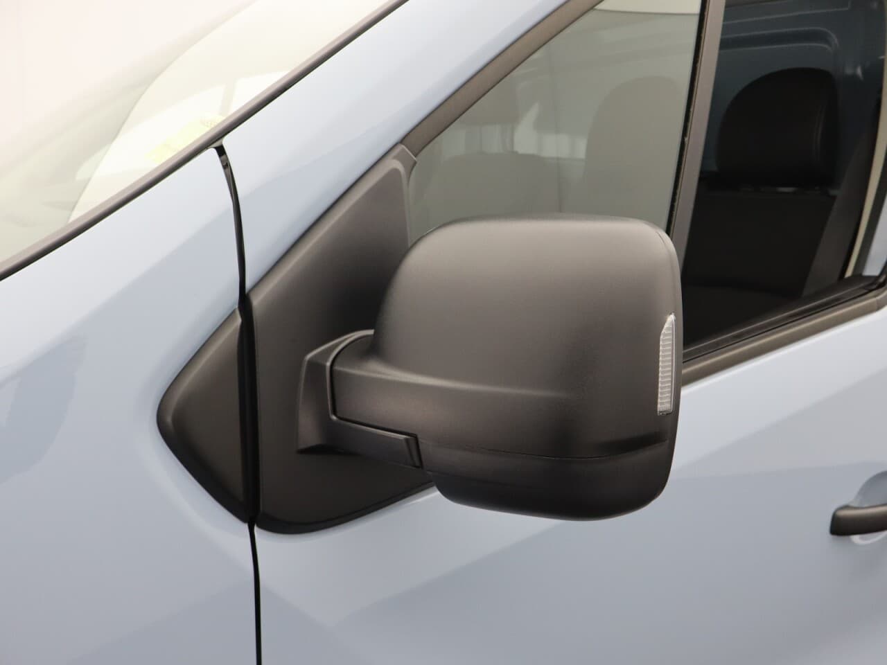Renault Trafic 2.0 dCi Blue SL28 Sport — image 50