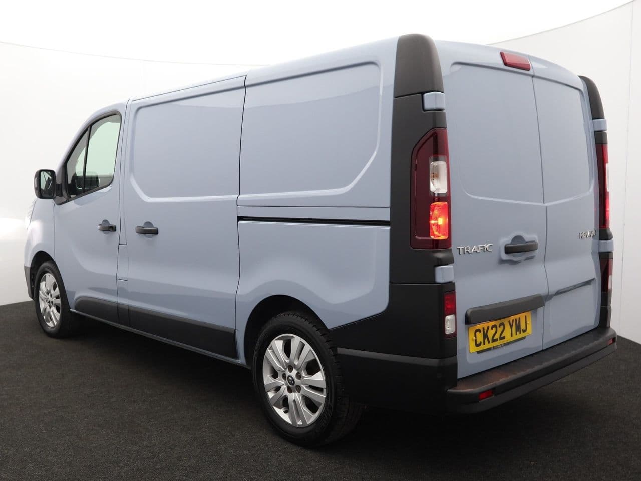 Renault Trafic 2.0 dCi Blue SL28 Sport — image 9