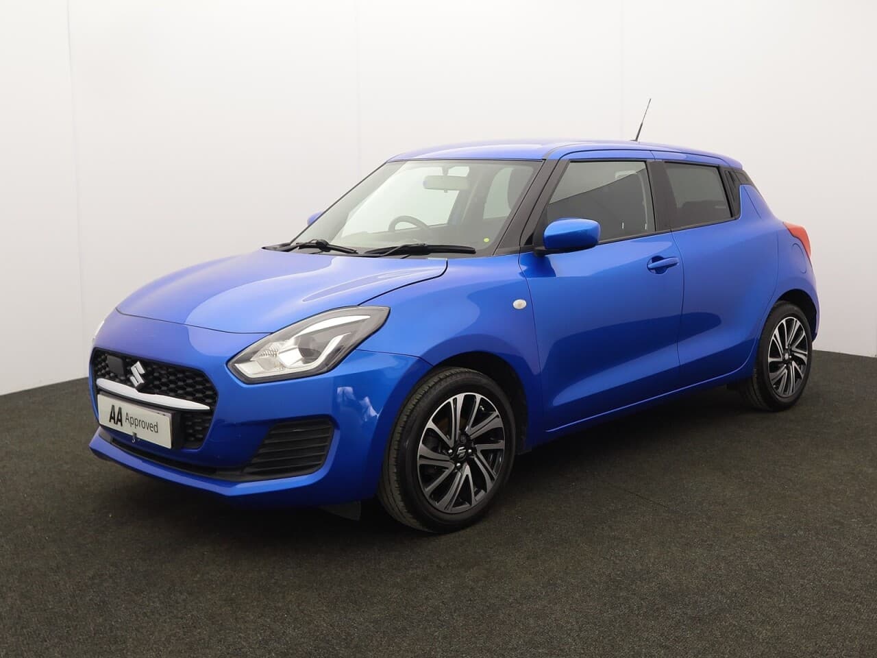 Suzuki Swift 1.2 Dualjet MHEV SZ-L — image 5