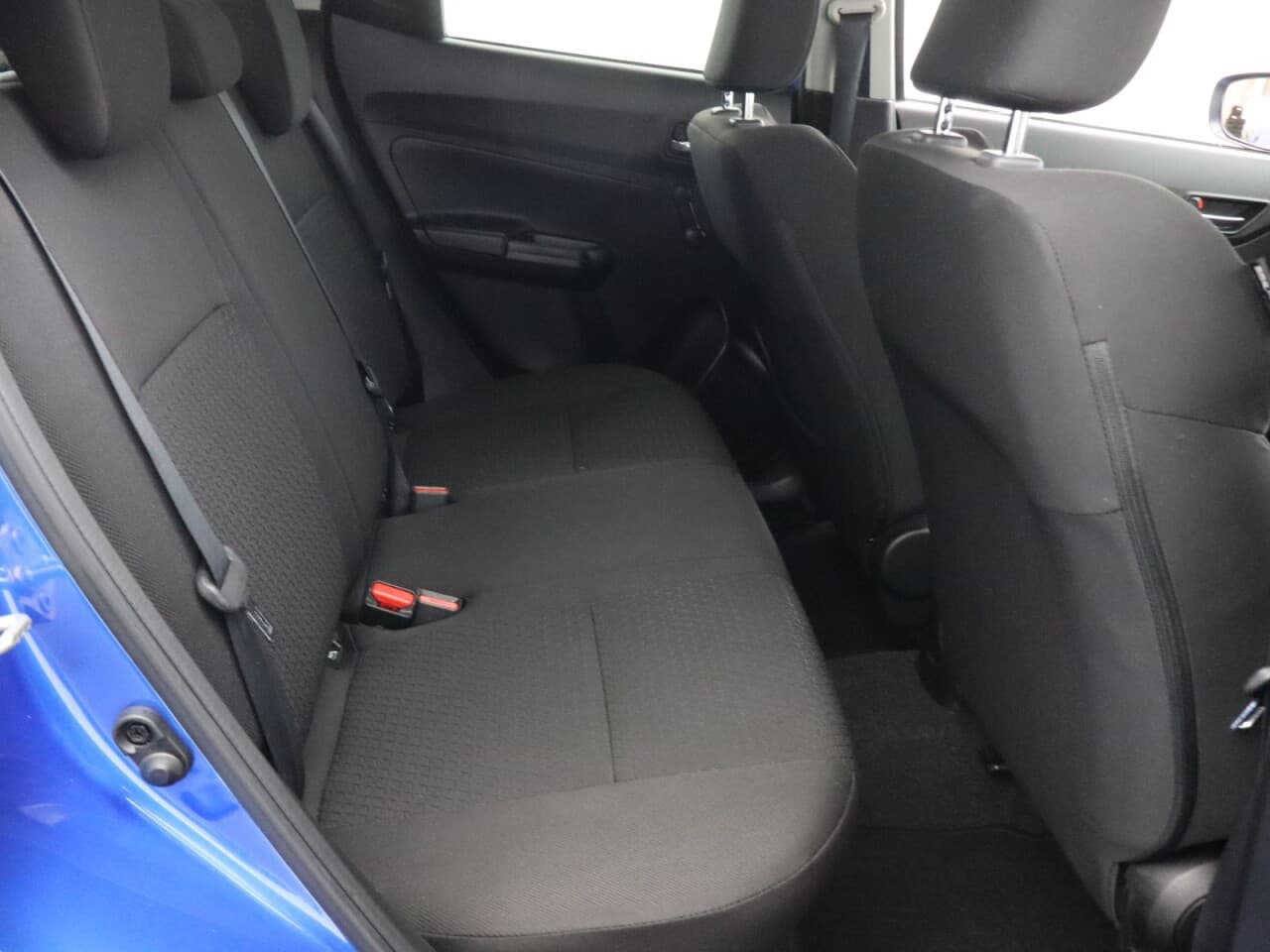 Suzuki Swift 1.2 Dualjet MHEV SZ-L — image 40