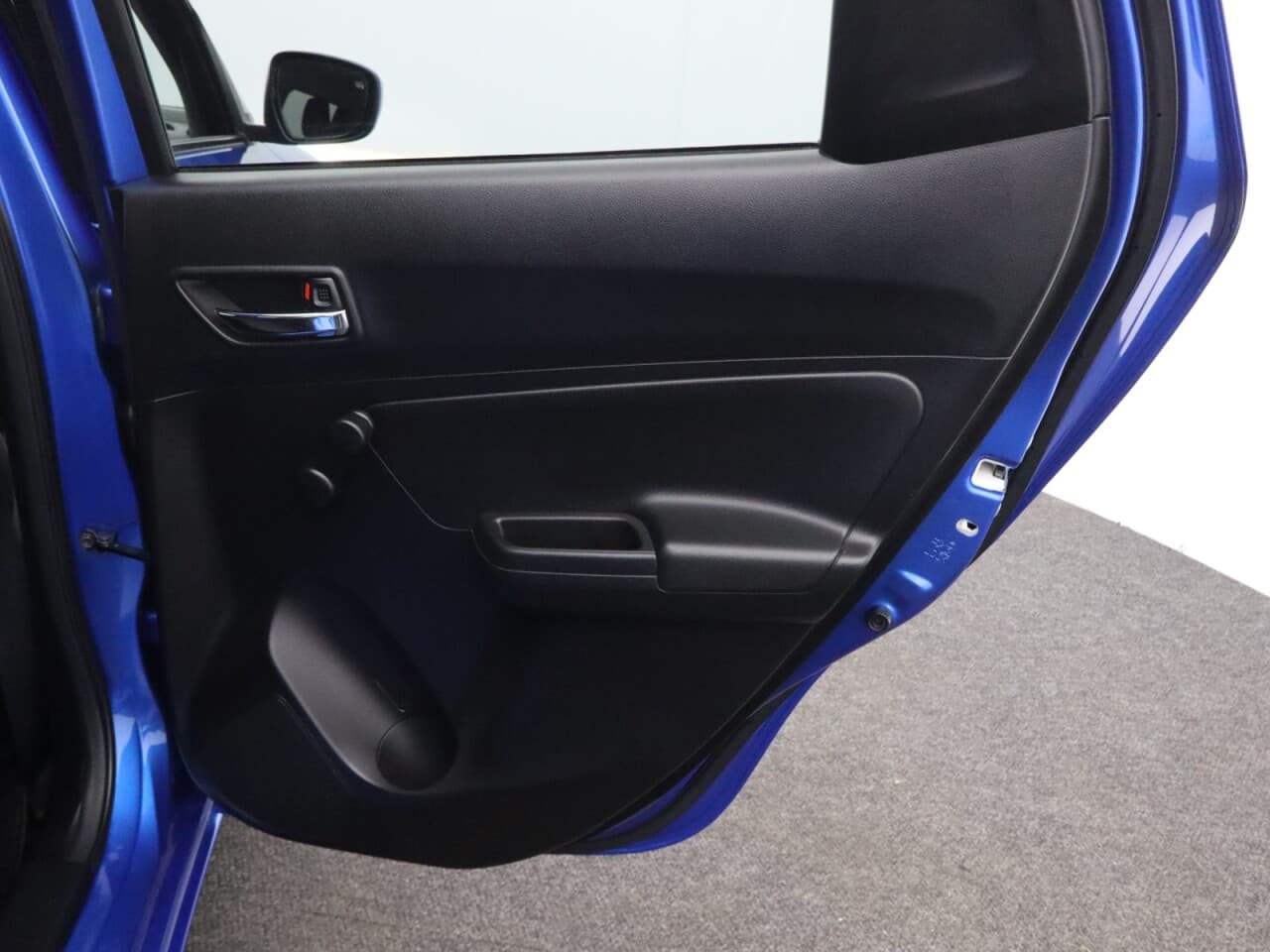Suzuki Swift 1.2 Dualjet MHEV SZ-L — image 41