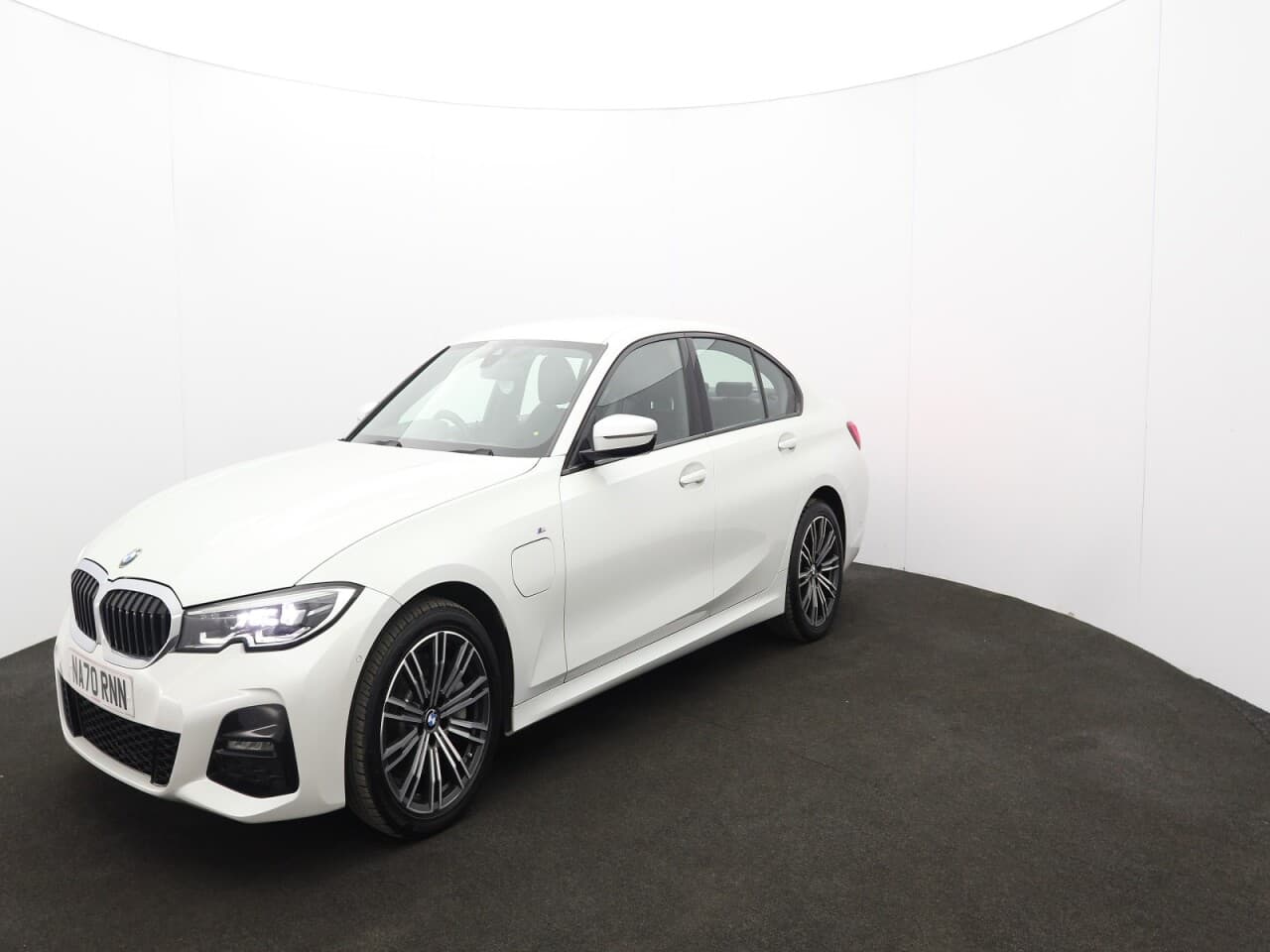 BMW 3 Series 2.0 330e 12kWh M Sport — image 6