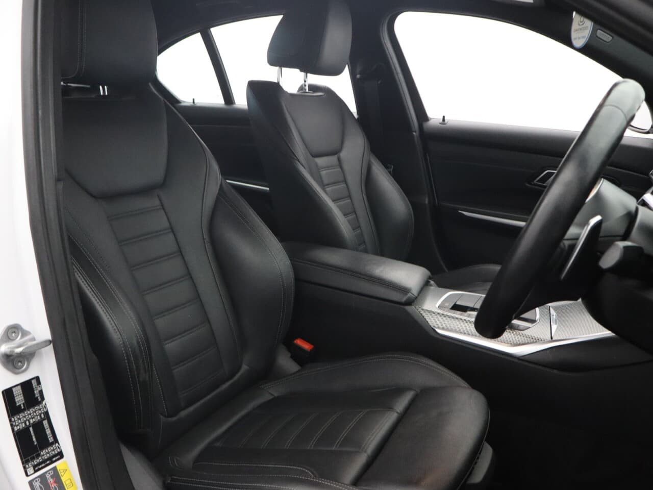 BMW 3 Series 2.0 330e 12kWh M Sport — image 16