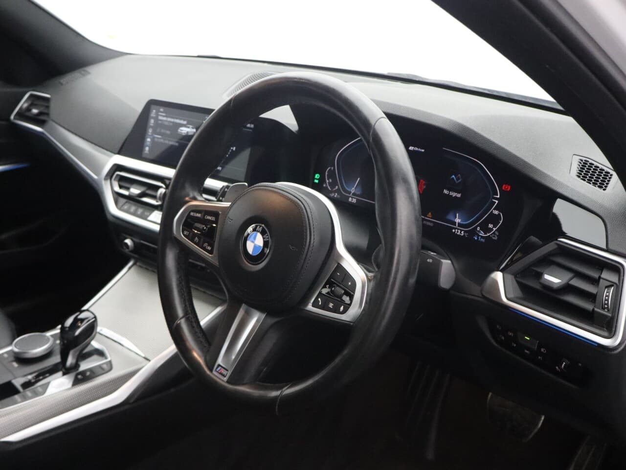 BMW 3 Series 2.0 330e 12kWh M Sport — image 15