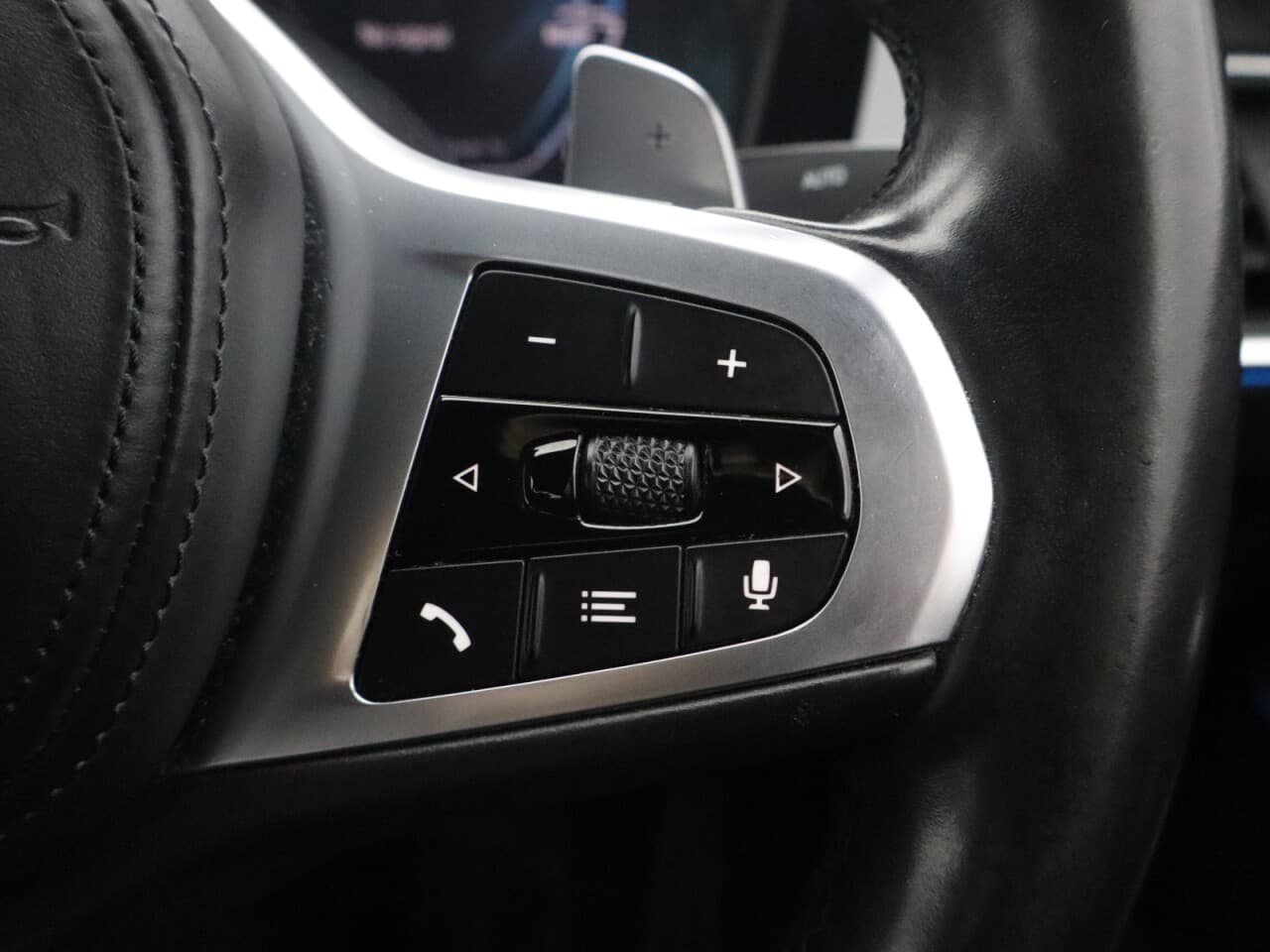 BMW 3 Series 2.0 330e 12kWh M Sport — image 21