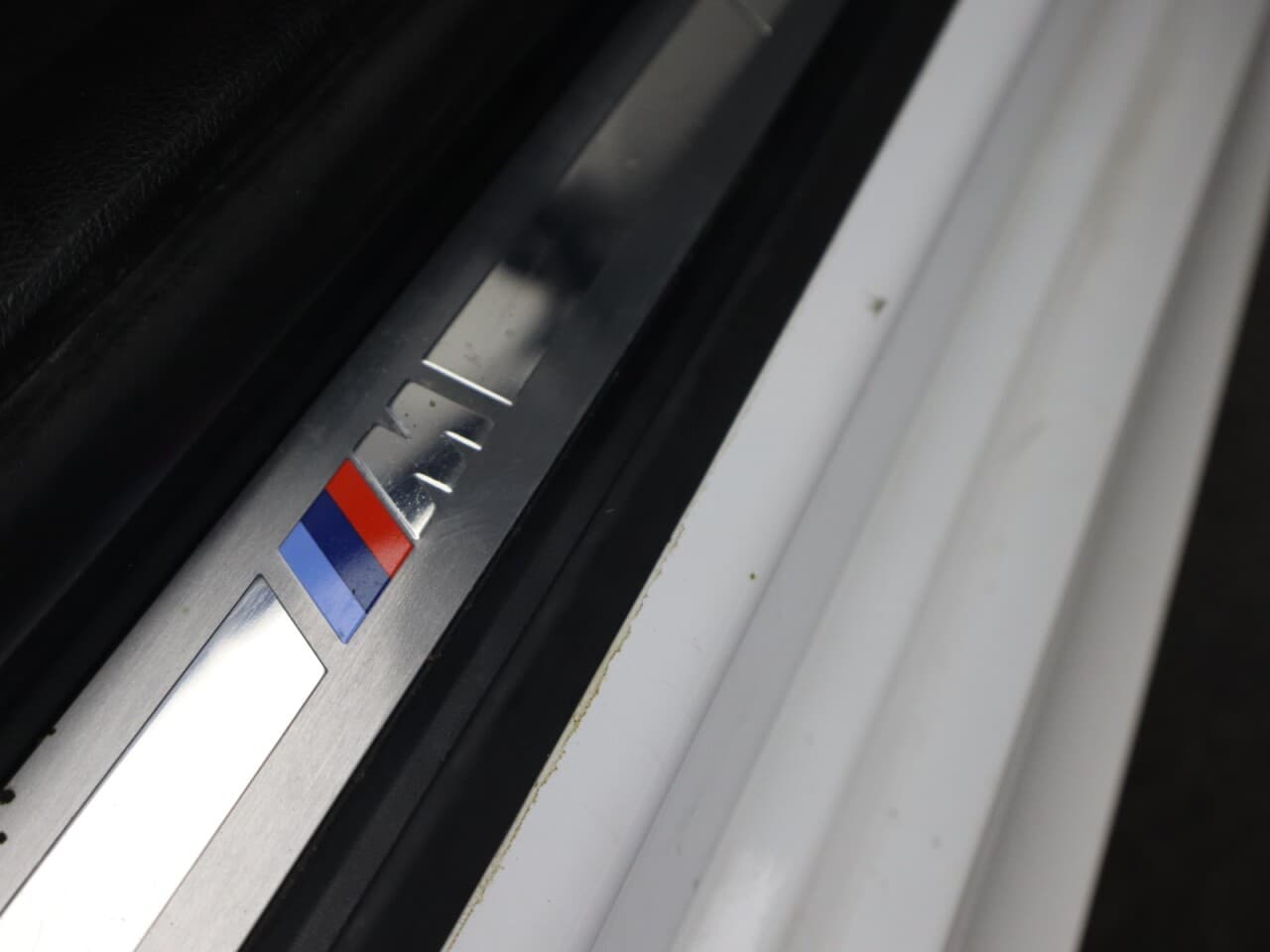 BMW 3 Series 2.0 330e 12kWh M Sport — image 46