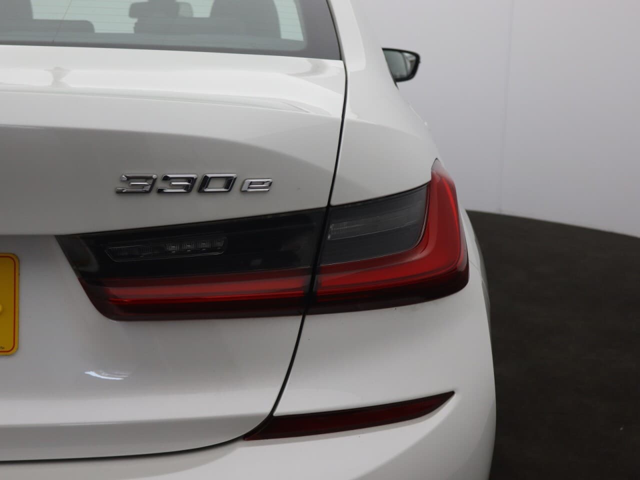 BMW 3 Series 2.0 330e 12kWh M Sport — image 72