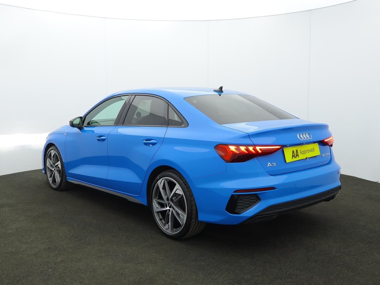 Audi A3 1.5 TFSI 35 Edition 1 — image 8