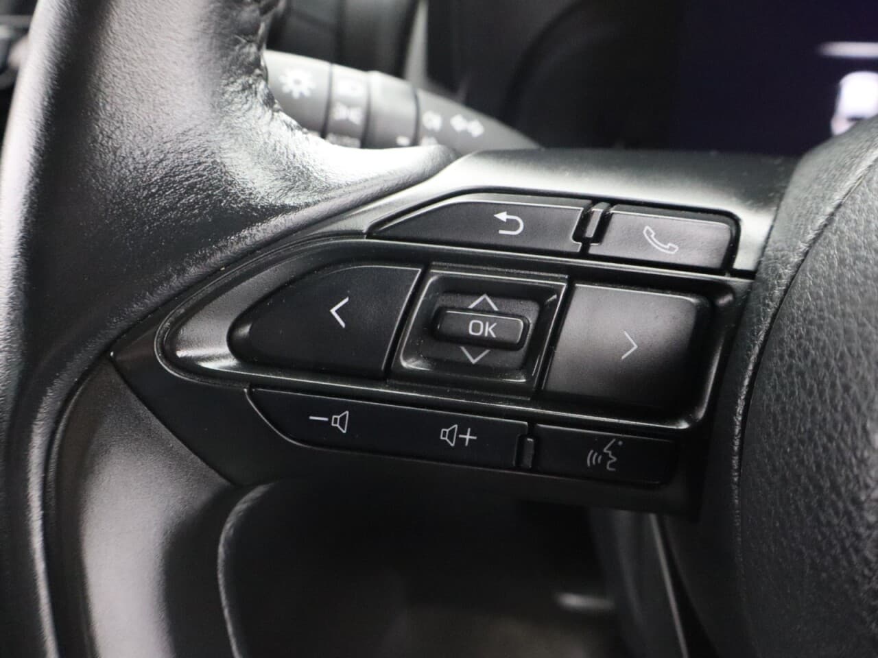 Toyota Yaris Cross 1.5 VVT-h Design — image 17